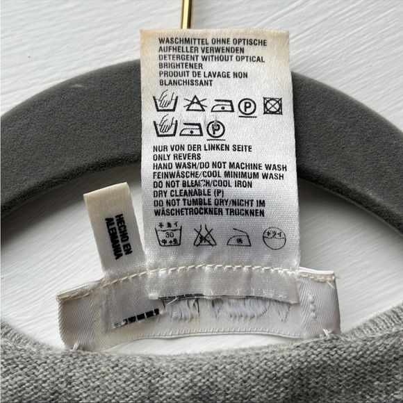 Escada Cashmere Sleeveless Crew Top - Picture 3 of 6